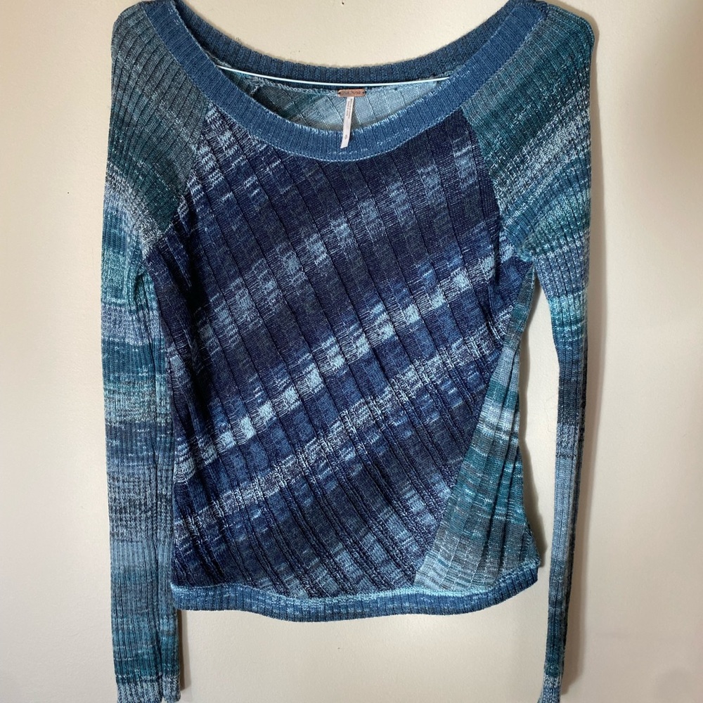 Free people sweater size S